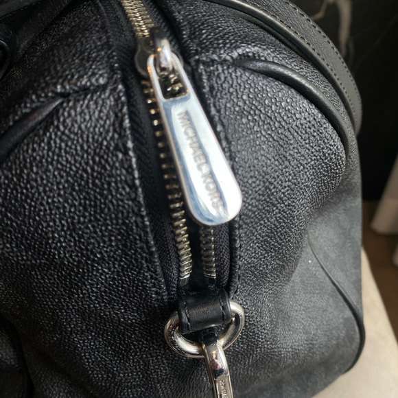 Michael Kors Grayson Satchel -Authentic - Picture 6 of 10